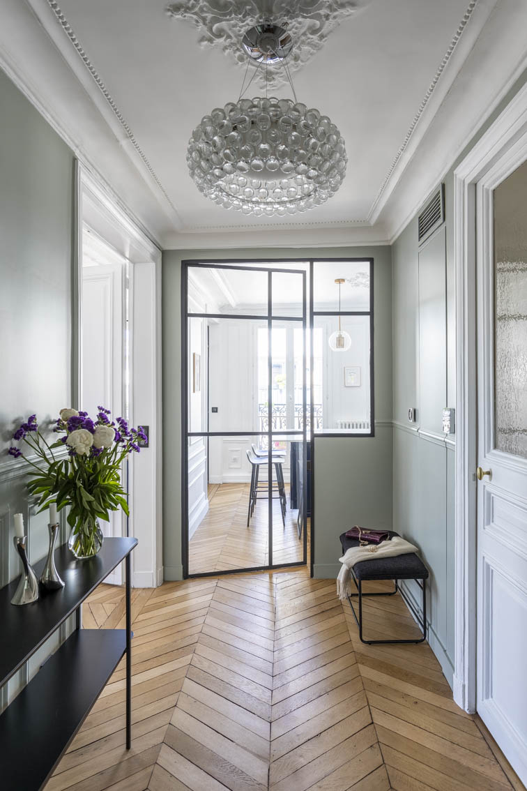 Duplex réunissant un grand appartement et 4 chambres de service à Paris - 9 ème — vue 10