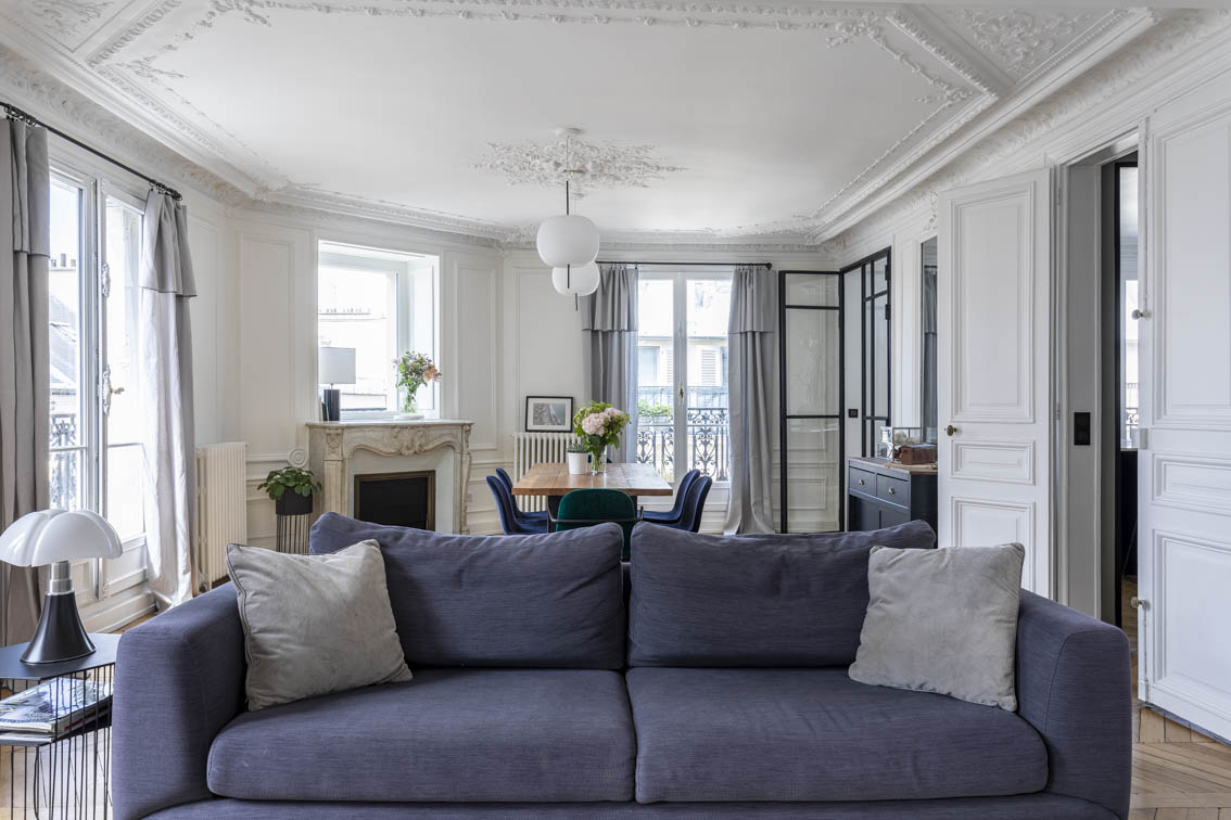 Duplex réunissant un grand appartement et 4 chambres de service à Paris - 9 ème — vue 08